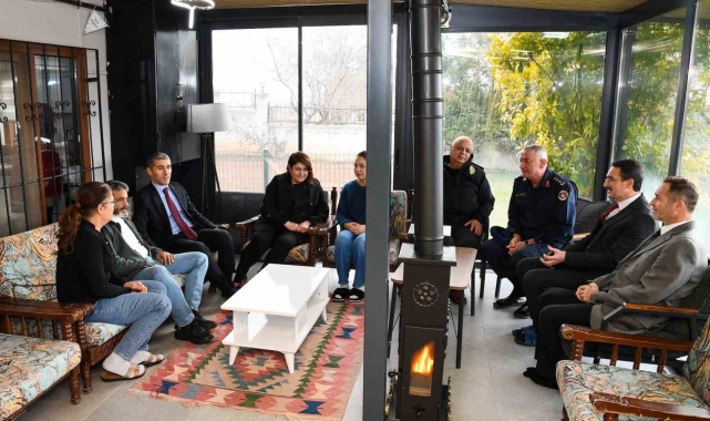 Vali Aktaş şehit ve gazi ailesini ziyaret etti