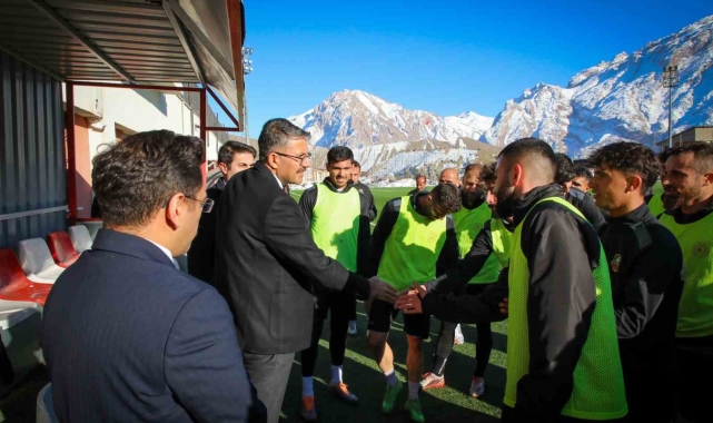 Vali Ali Çelik'ten Zapspor'a moral desteği