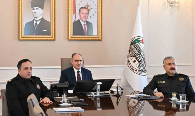 Vali Özkan, 2024 yılı güvenlik konularını değerlendirdi