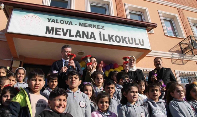 Yalova'da yarıyıl karne töreni