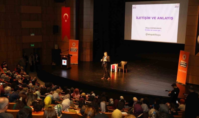"Yaşamın Temeli: İletişim ve Anlayış" Konferansı