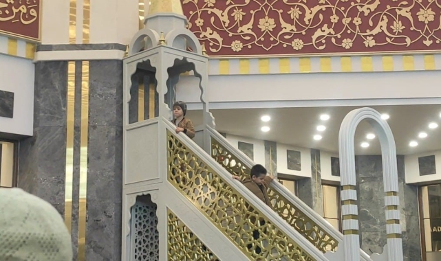 Yozgat'ta kandil programındaki çocuklar, cemaati gülümsetti