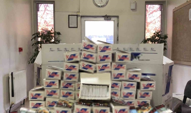 Yunus Timlerinin durdurduğu şüpheli araçtan binlerce kaçak sigara çıktı