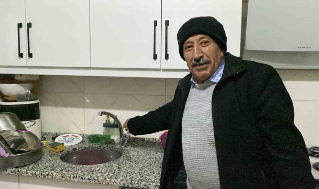 Zile Belediyesi 6 günlük su kesintisine çözüm bulamadı: Vatandaşlar kombilerine bidonlarla su taşıyor