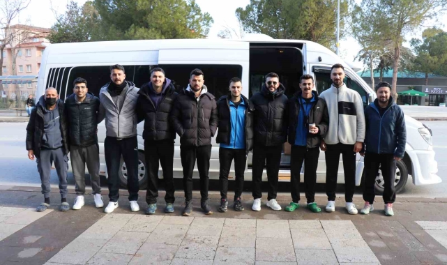 1. Lig'i hedefleyen Denizlispor, play-off için Eskişehir'e gitti