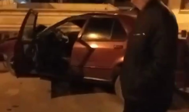 3 araca çarpan sürücü kaçtı