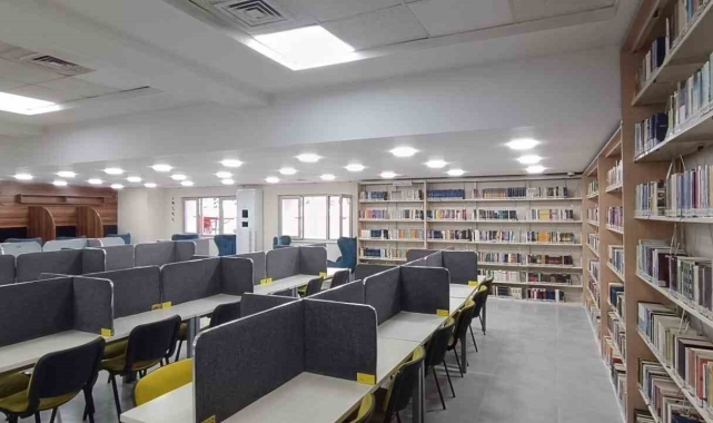 724 Merkez Halk Kütüphanesi yenileniyor