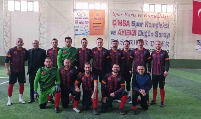 Ağrı İl Emniyet Müdürlüğü futbol takımı, 10. grup finaline yükseldi