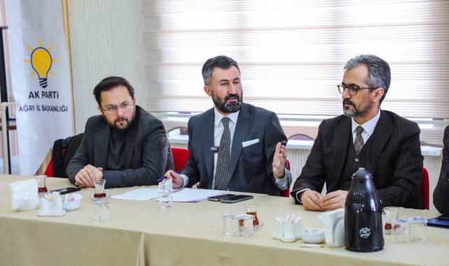 AK Parti Ağrı İl Başkanı Yıldız, basın mensuplarıyla bir araya geldi