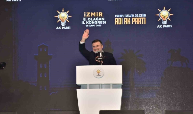 AK Parti İzmir 8'inci Olağan İl Kongresi başladı