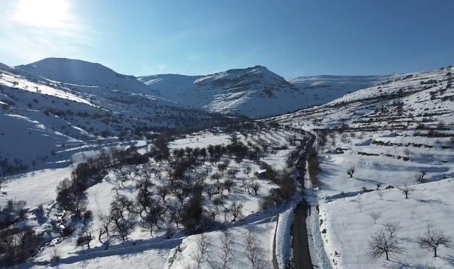 Akçadağ'da kar manzarası mest etti