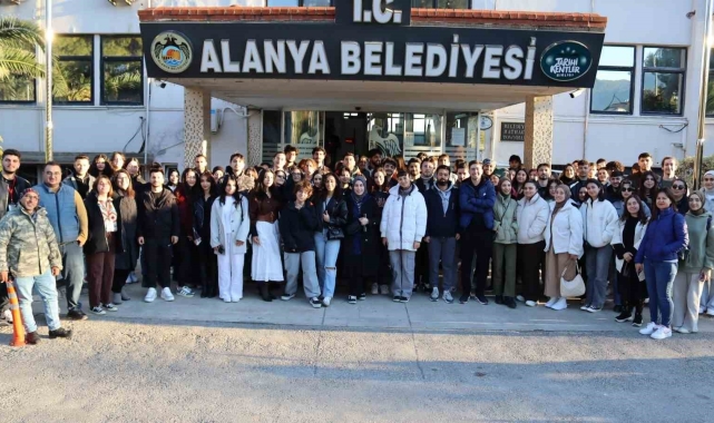 Alanya&#039;da gençler çevre atölyesinde buluştu