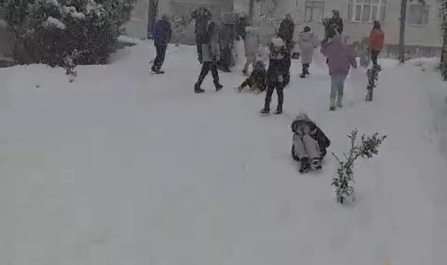 Altay Fırtınası çocuklara yaradı