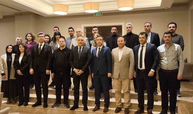 Analistler Afyonkarahisar'da buluştu