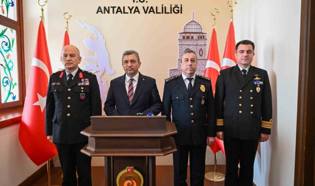 Antalya Valisi Hulusi Şahin: "2025'te denetimler yoğunlaşacak"