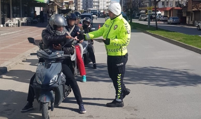 Antalya'da motosiklet ve araç denetimlerinde 127 sürücüye ceza kesildi