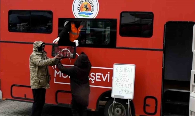 Atakum Mobil Aşevi'nden deprem şehitleri anısına faaliyet