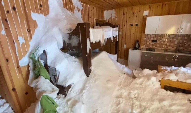Ayder Yaylası'nda çığ sonrası yapılan temizlik hasarı ortaya çıkardı