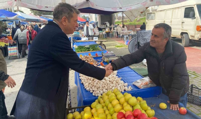 AYESOB Başkanı Künkcü, pazar esnafı ile bir araya geldi