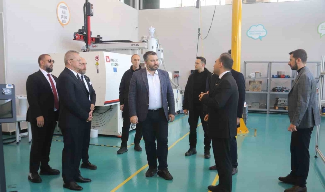 Bakan Yardımcısı İnan, MTOSB'de incelemelerde bulundu