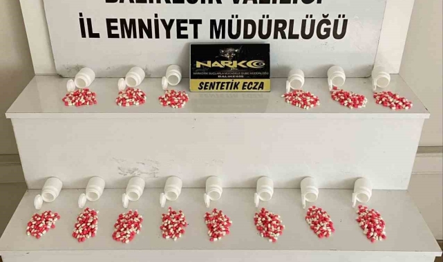 Balıkesir'de bin adet sentetik hap yakalandı