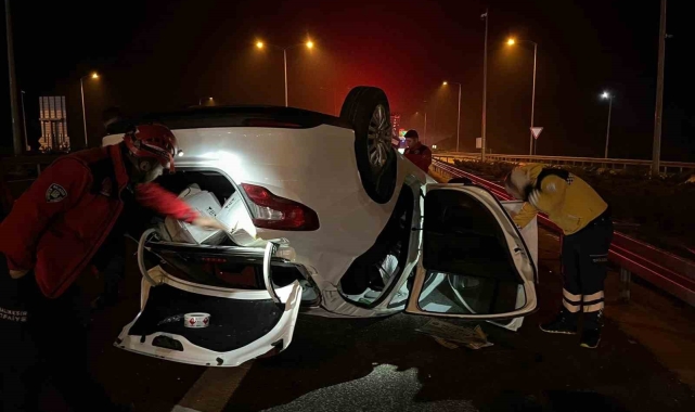 Balıkesir'de otobanda çift taraflı trafik kazası: 1 yaralı