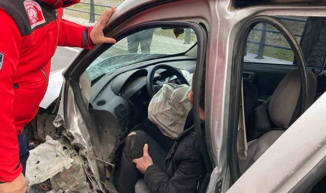 Balıkesir'de trafik kazası: 1 yaralı