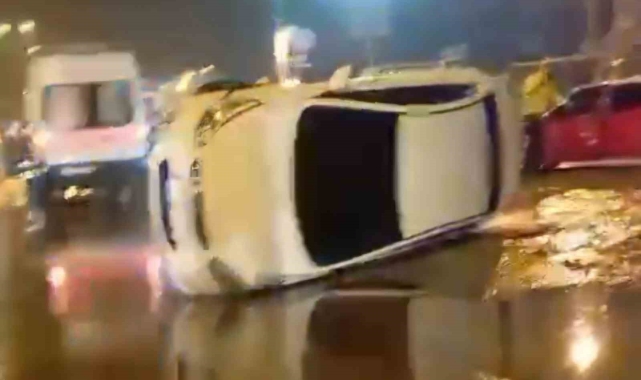 Bartın'da devrilen aracın sürücüsü kayıplara karıştı