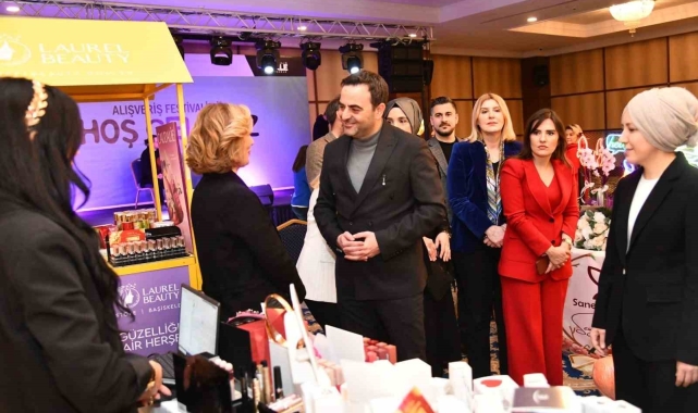 Başiskele'de alışveriş festivali müjdelerle başladı