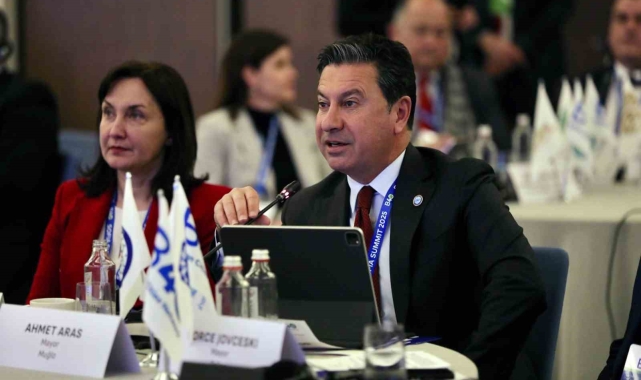 Başkan Aras B40 zirvesi için Sofya'ya gitti