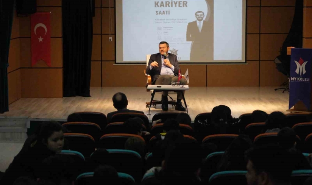 Başkan Çetinkaya öğrencilerle bir araya geldi