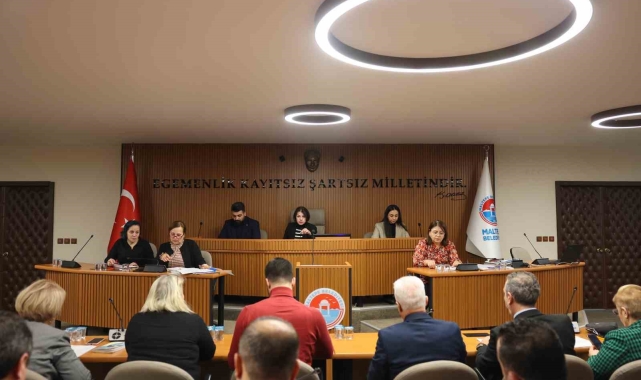 Başkan Köymen, Süreyya Plajı'ndaki alışveriş merkeziyle ilgili son süreci paylaştı