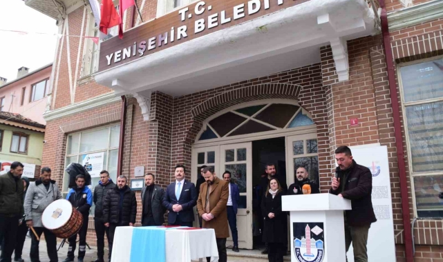 Başkan Özel işçinin yüzünü rekor ücretle güldürdü