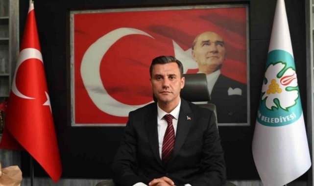 Başkan Zeyrek müjdeyi verdi: Manisa - İzmir arası ulaşım 150 TL'den 100 TL'ye düştü