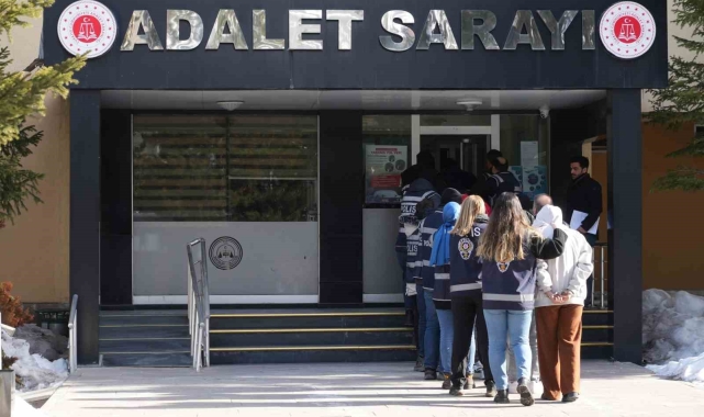 Bayburt polisi dolandırıcı çetesi kuran 11 kişiyi kıskıvrak yakaladı