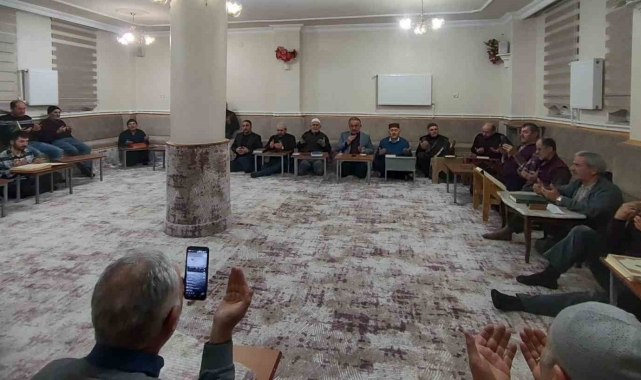 Bayburt'ta mahalle odalarında hatim okunuyor
