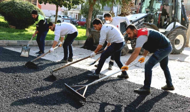Bayraklı'da asfalt çalışmaları sürüyor
