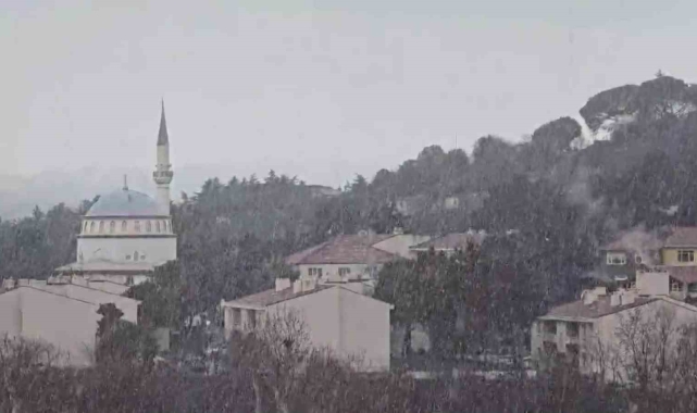 Beykoz'da kar yağışı başladı