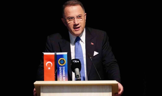 Beylikdüzü Belediye Başkanı Mehmet Murat Çalık Türkiye Göç Konferansı'na katıldı