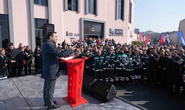 "Beyoğlu Belediyesi Çalışanları Emekçi Evi" düzenlenen törenle açıldı