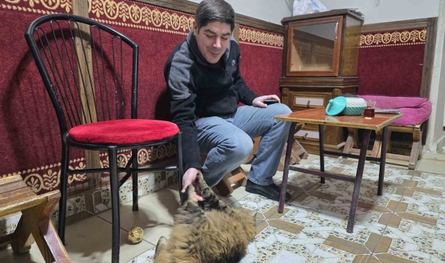 'Bıdık' ile esnafın dostluğu yürekleri ısıttı