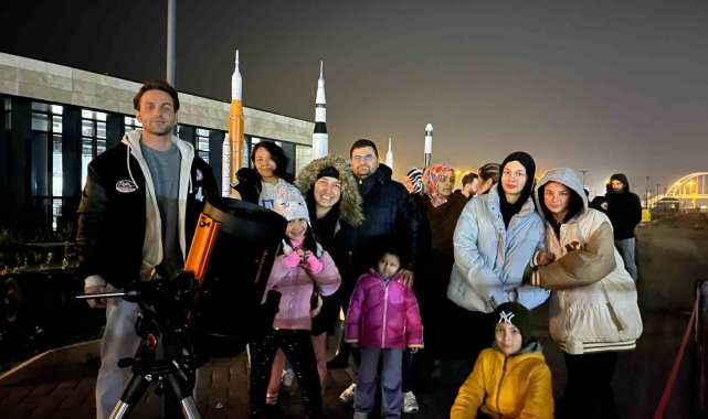 Bilim Merkezi'nde gökyüzünü gözlemlediler