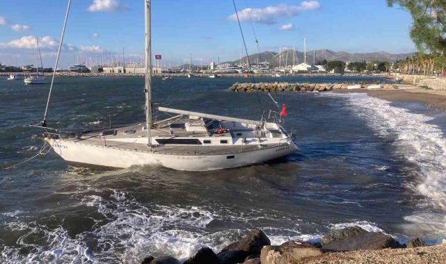 Bodrum'da fırtına devam ediyor