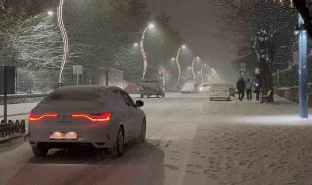 Bolu'da kurslara 2 gün kar engeli