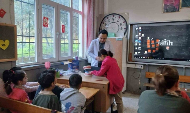 Bozyazı'da öğrencilere 'Ağız ve Diş Sağlığı' eğitimi verildi
