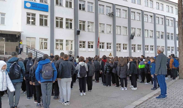 Burdur'da 41 bin öğrenci için ders zili çaldı