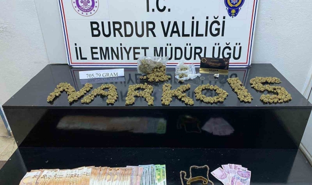 Burdur'da araçta uyuşturucuyla yakalanan şahıs tutuklandı