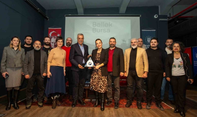 'Bursa Bellek- Kent Söyleşileri'nin konuğu Burcu Kara oldu