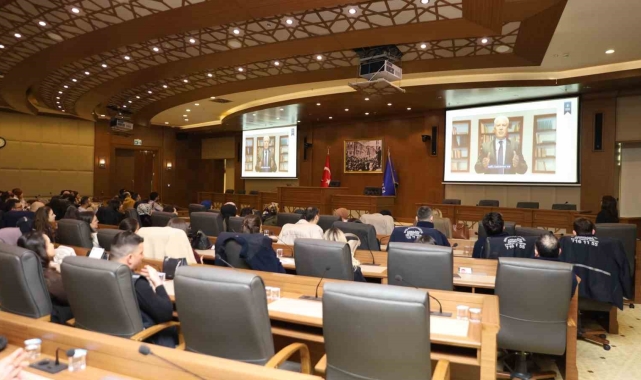 Büyükşehir'den çalışanlara oryantasyon eğitimi
