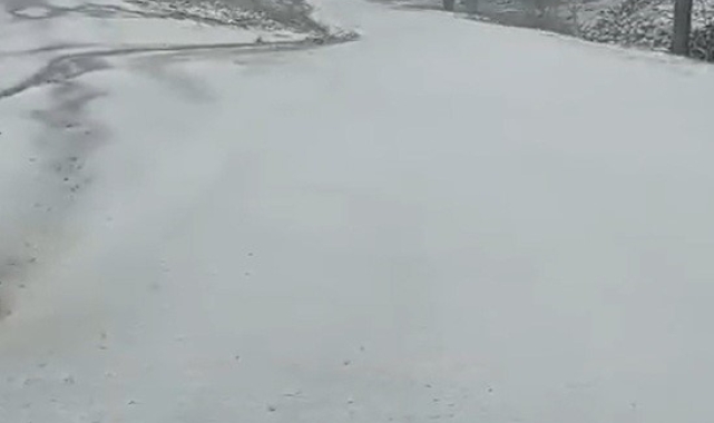Çanakkale'de kar yağışı başladı